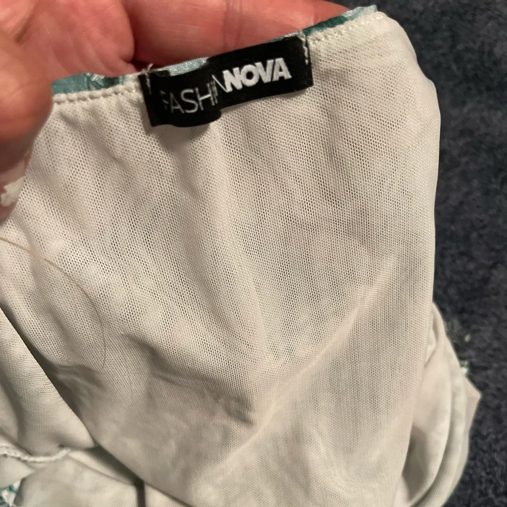 FASHIONOVA DRESS - Picture 3 of 3